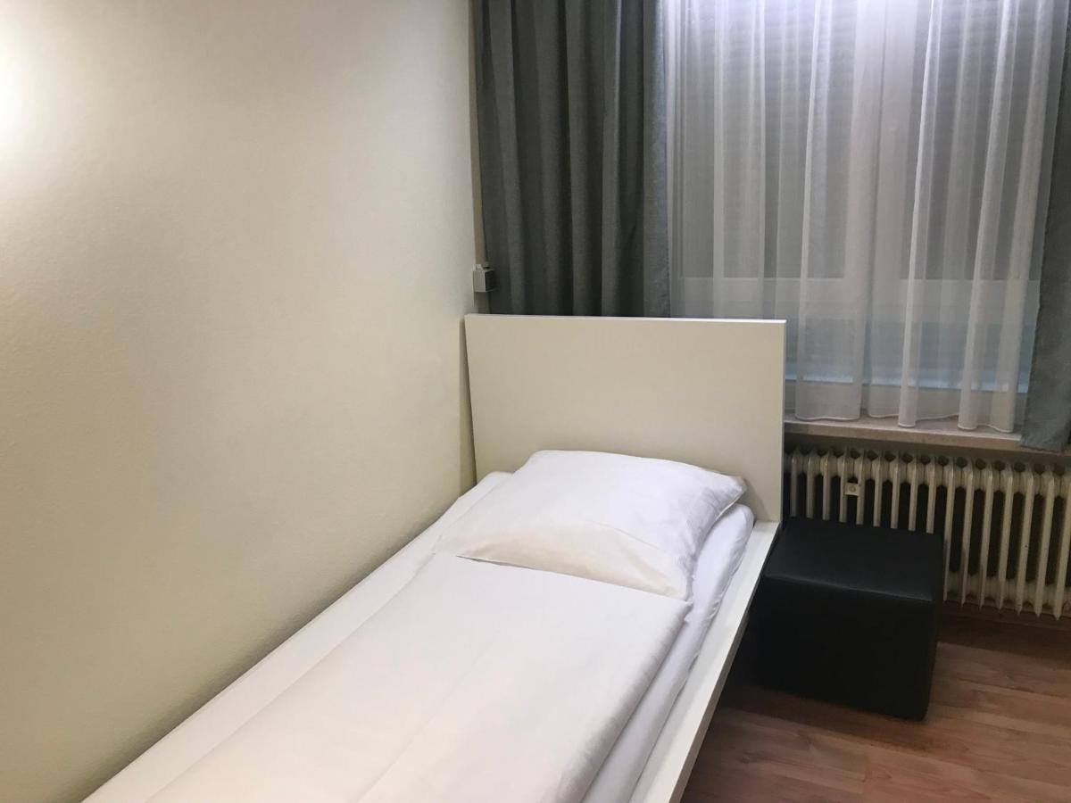 Hotel Garni Elisabeth Göppingen Esterno foto