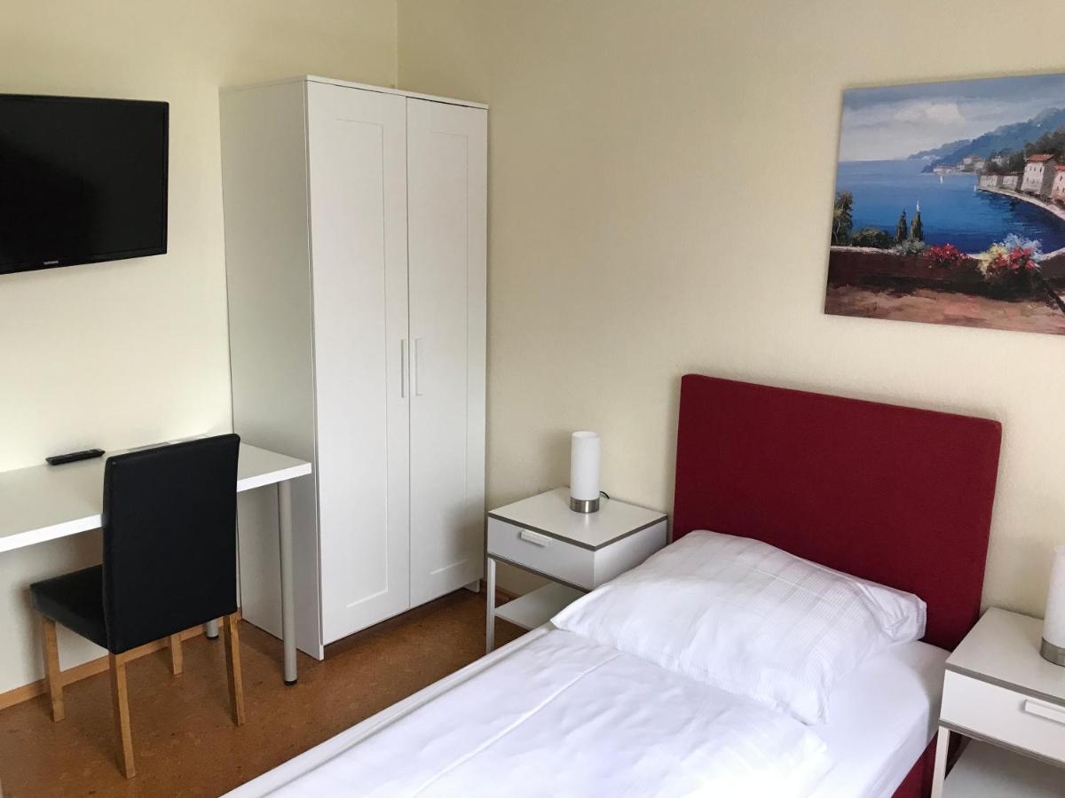Hotel Garni Elisabeth Göppingen Esterno foto