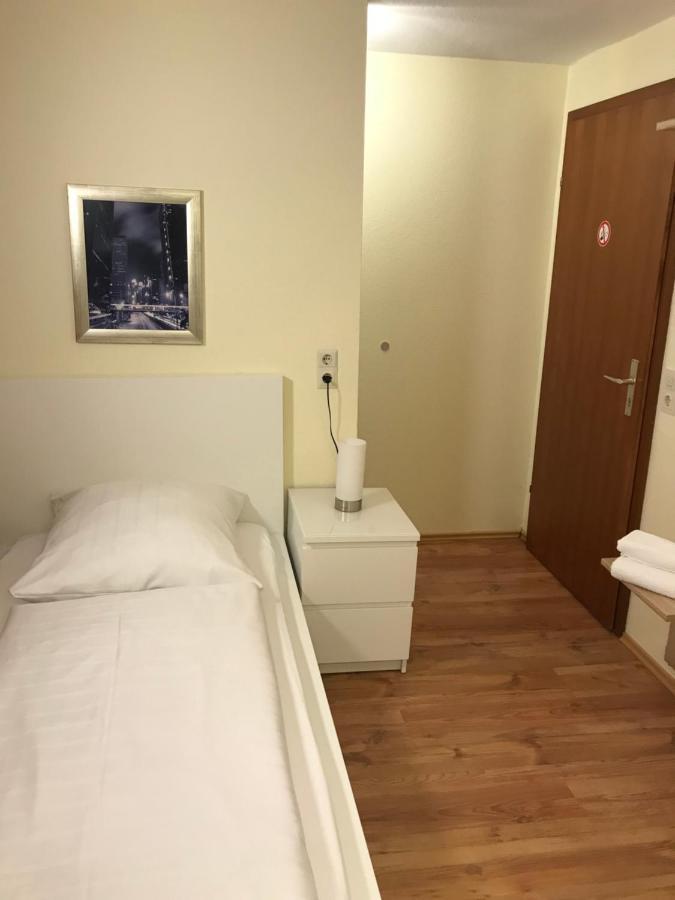 Hotel Garni Elisabeth Göppingen Esterno foto